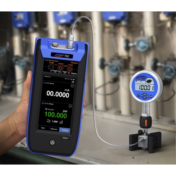ADT760 Hand Held Automatic Pressure Calibrator with Electric Pump - Image 6
