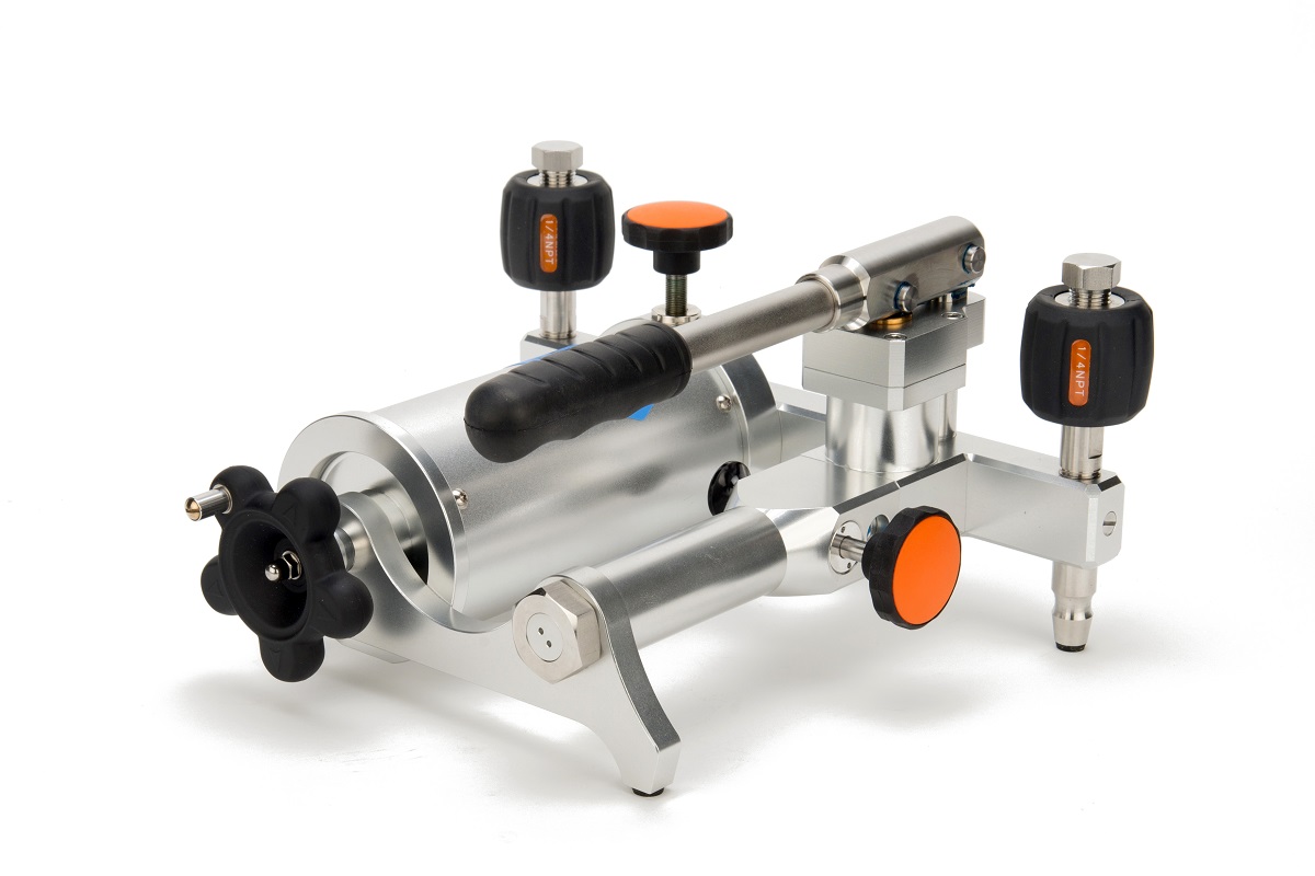 ADT912A Pneumatic Low Pressure Test Pump - Image 2
